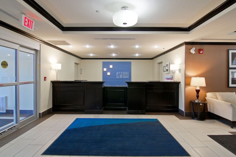 Holiday Inn Express Hotel & Suites Fort Saskatchewan by IHG 2