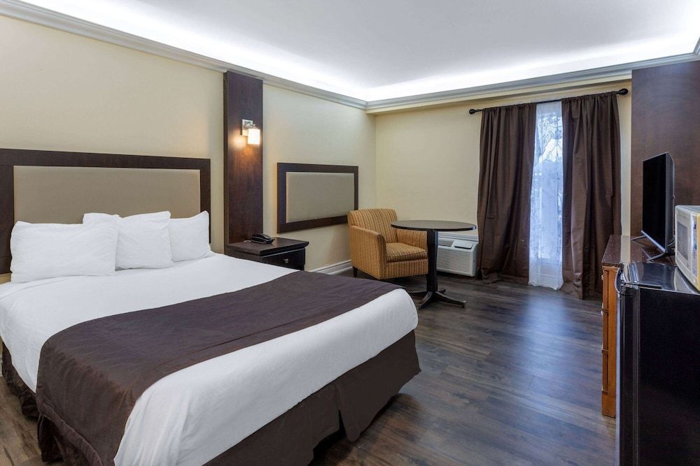 Travelodge by Wyndham Sarnia 2 stelle a Sarnia