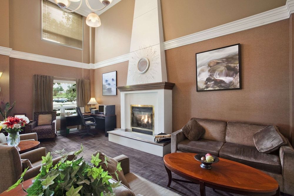 Travelodge by Wyndham Sudbury 3