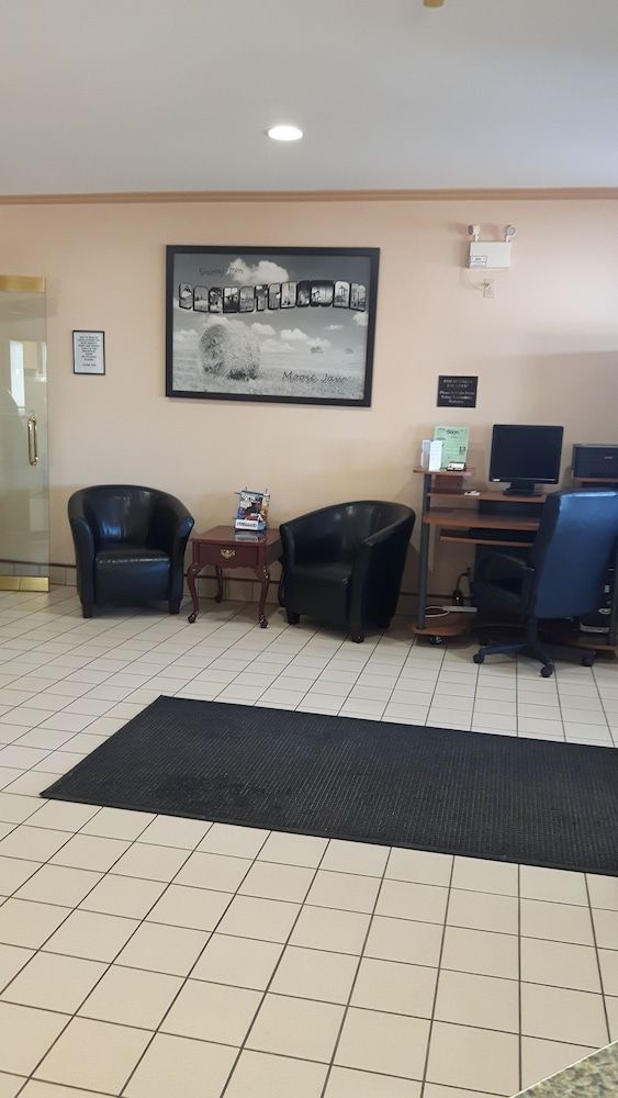 Super 8 by Wyndham Moose Jaw SK 3