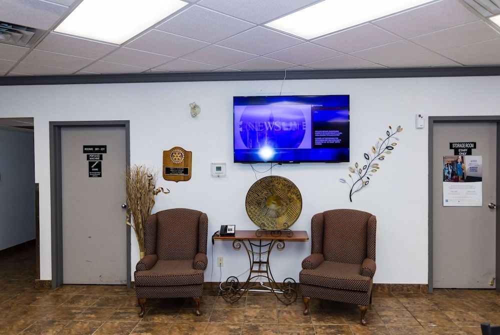 Super 8 by Wyndham Drayton Valley 2