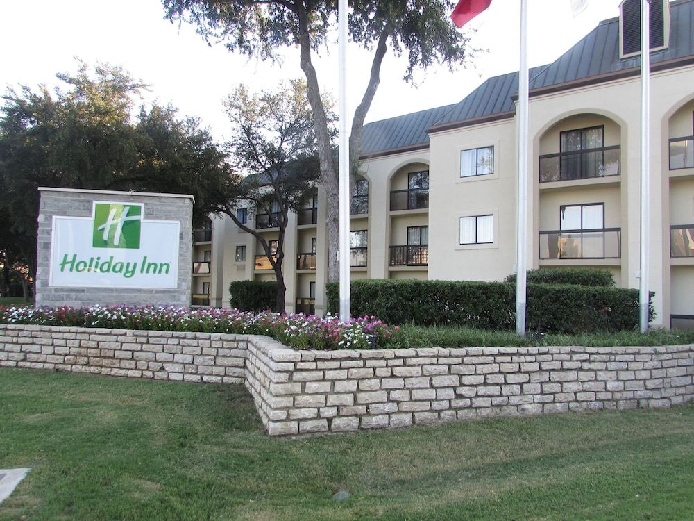 Holiday Inn Irving Las Colinas by IHG 1