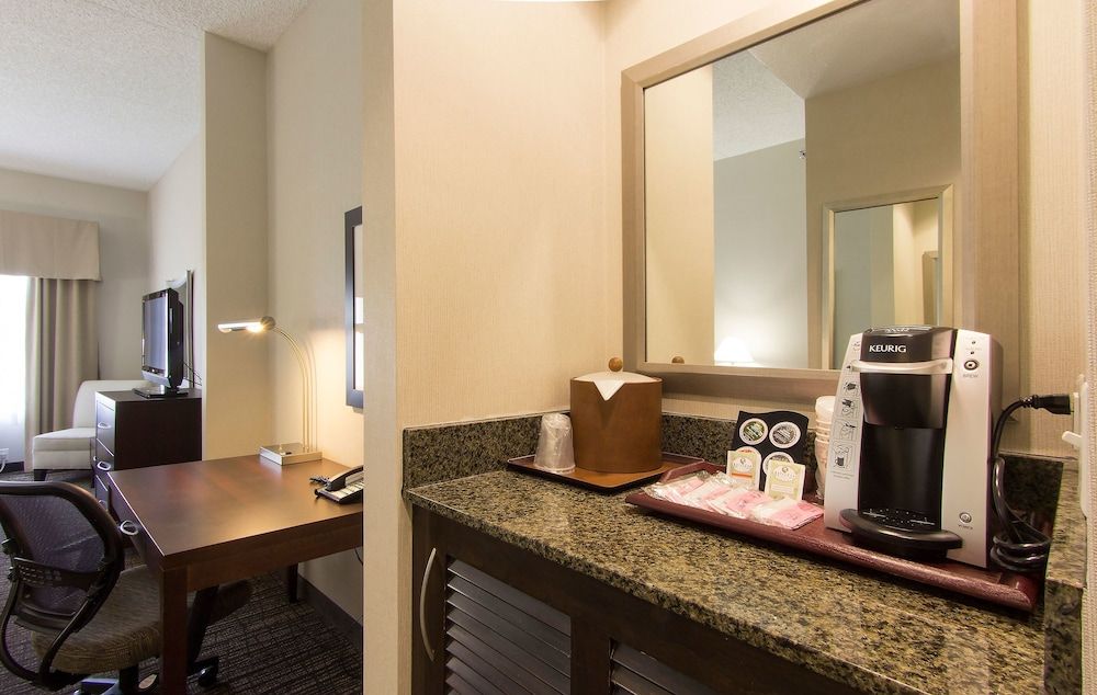 Holiday Inn Hotel & Suites Scottsdale North - Airpark by IHG 2