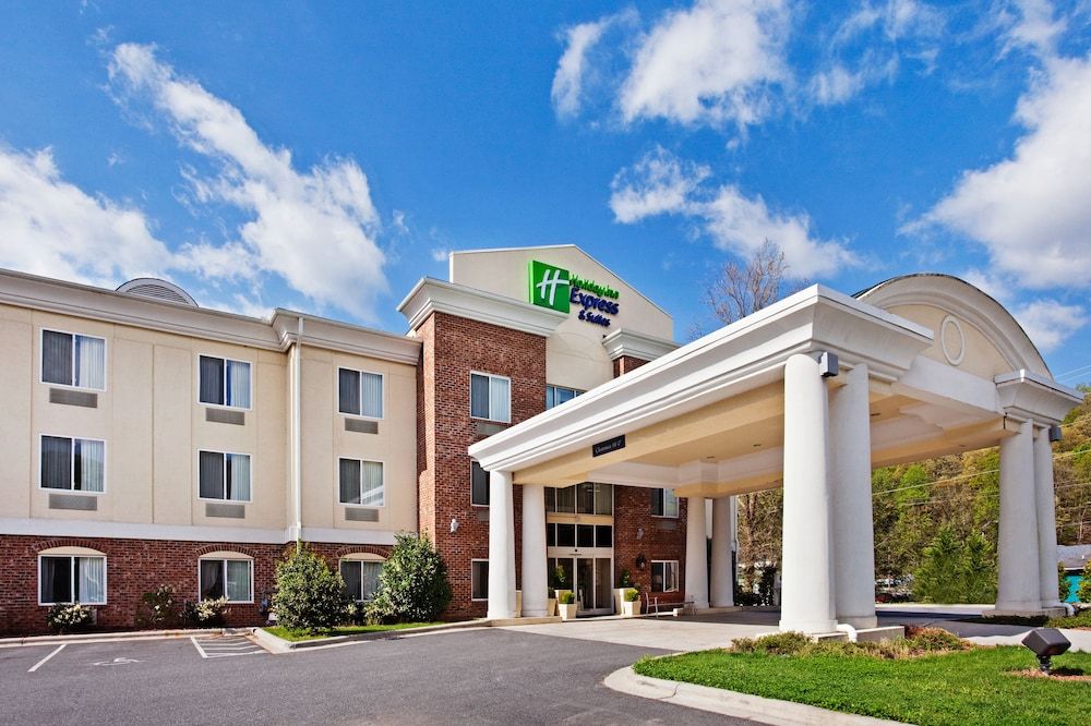 Holiday Inn Express Hotel & Suites Cherokee / Casino by IHG 2 estrellas en Cherokee