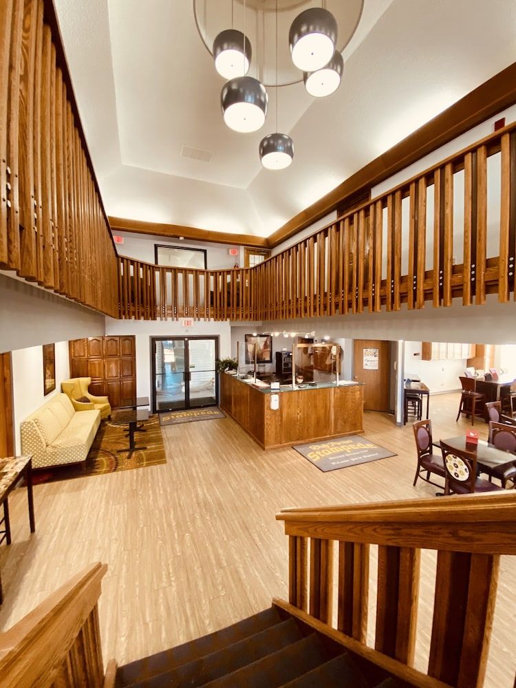 Howard Johnson by Wyndham Branson Theatre District 2