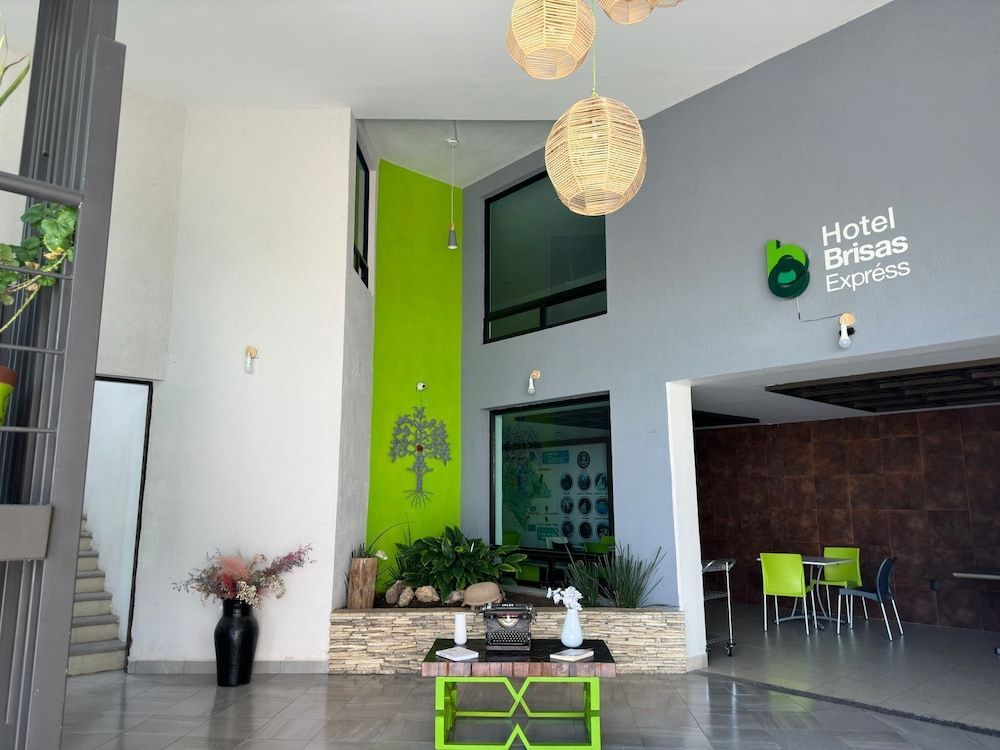 Hotel Brisas Express 2