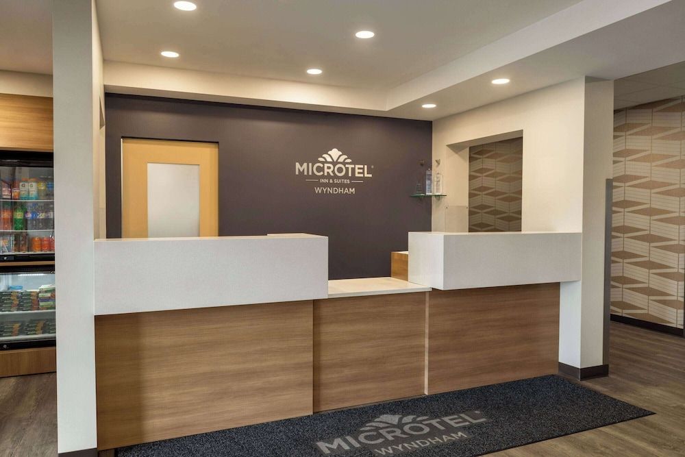 Microtel Inn & Suites By Wyndham Val-d Or 3