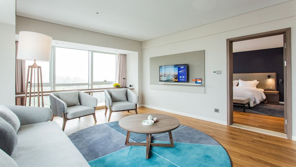 Holiday Inn Express Jiangmen Jianghai by IHG 3