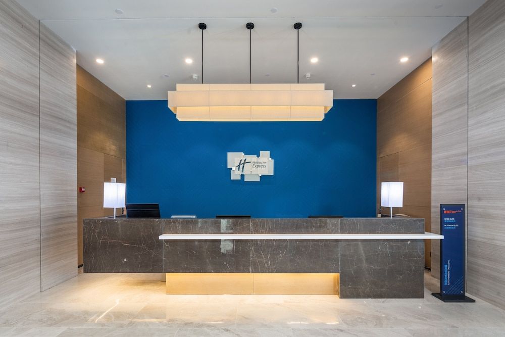 Holiday Inn Express Kaifeng City Center by IHG 2