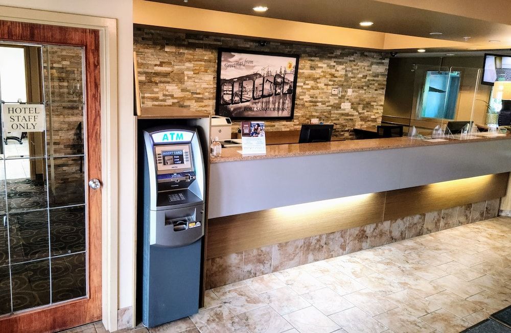 Super 8 by Wyndham Fort Saskatchewan 3