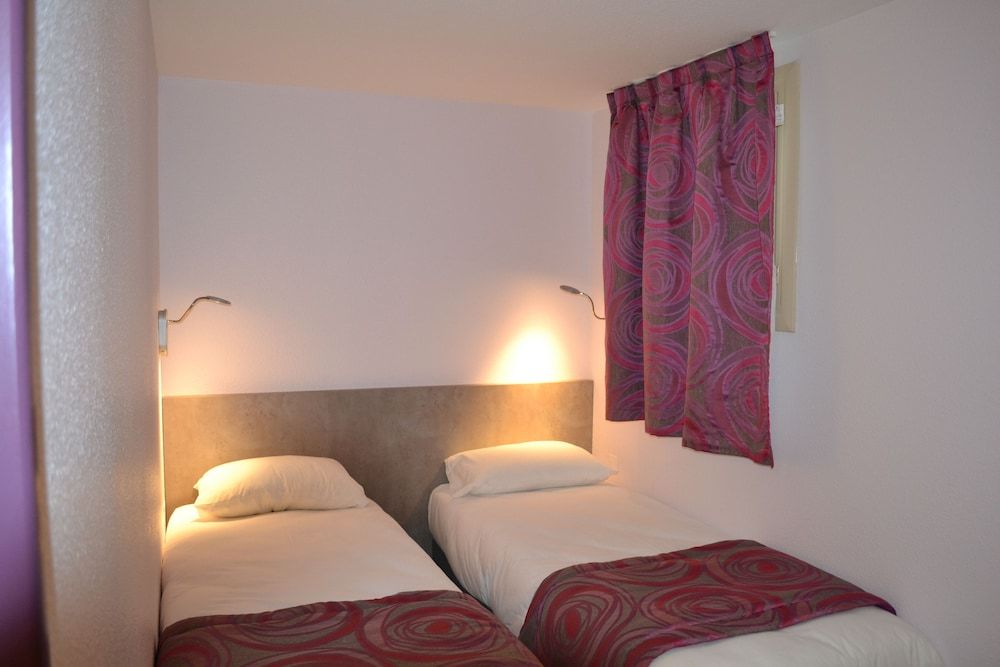 Brit Hotel Les Evens 2