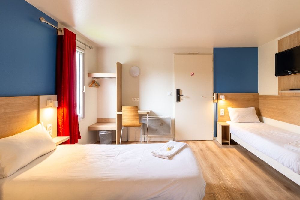 Brit Hotel Rouen Barentin 3