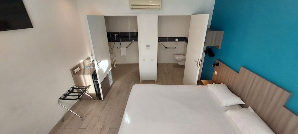 Brit Hotel Confort Manosque Cadarache 3 estrelas em Manosque