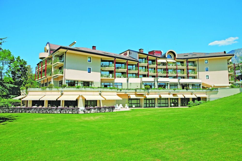 Hotel & Spa Vacances Bleues Villa Marlioz 3 estrellas en Aix-les-Bains