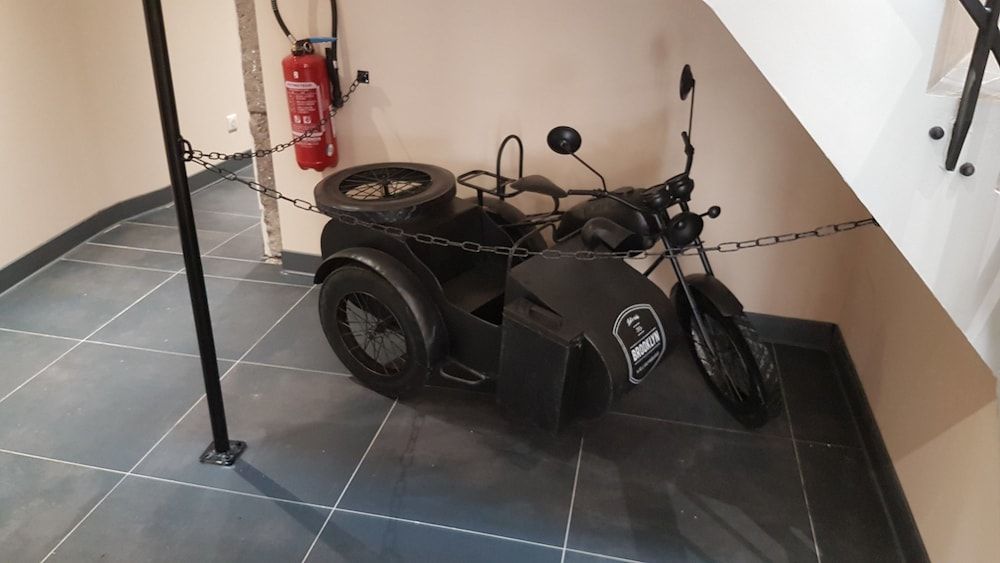 Logis Hotel Yseria - Historical Center 2