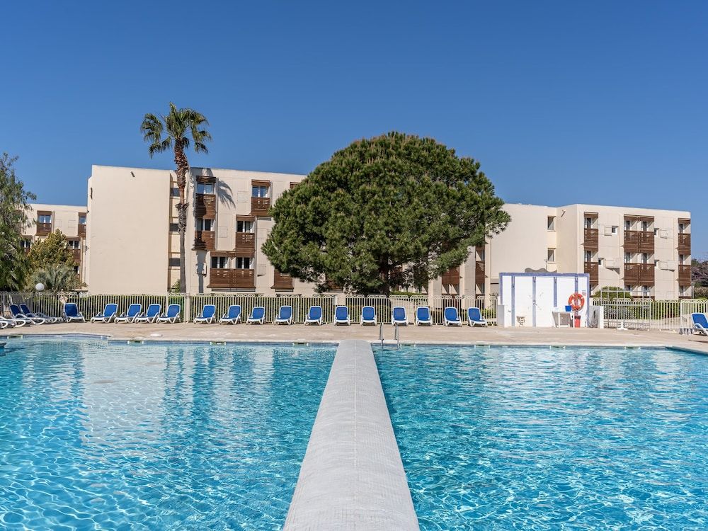 Vacanceole Residence L'Ile d'Or 2 estrelas em La Londe-les-Maures