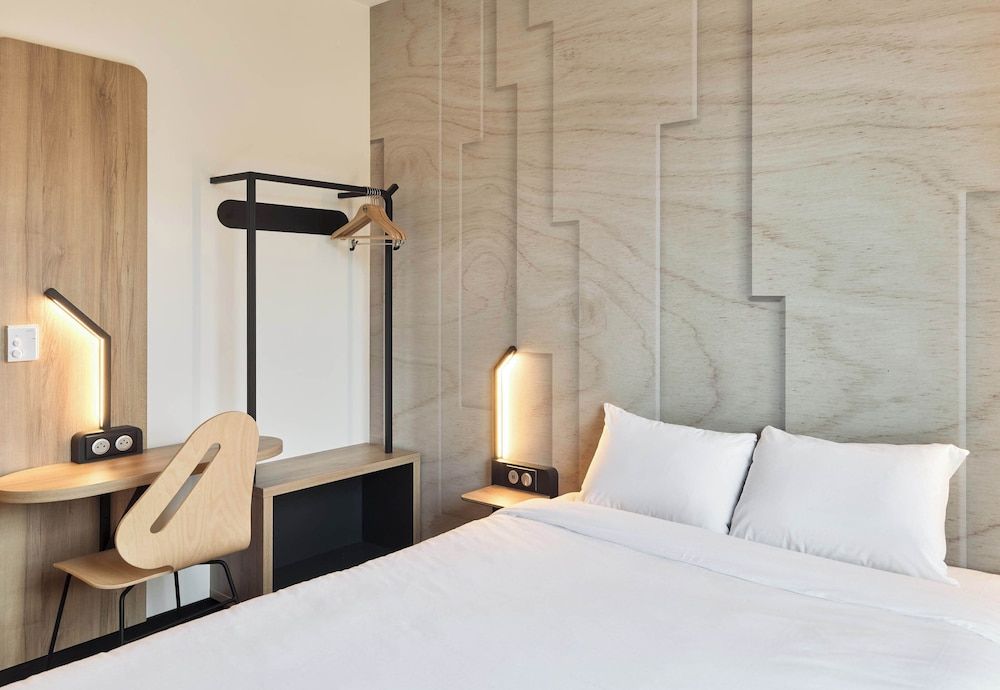 B&B HOTEL Versailles Rocquencourt 3