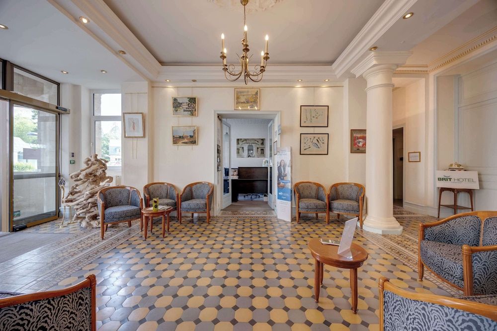 BRIT HOTEL CONFORT BAGNOLES NORMANDIE 2
