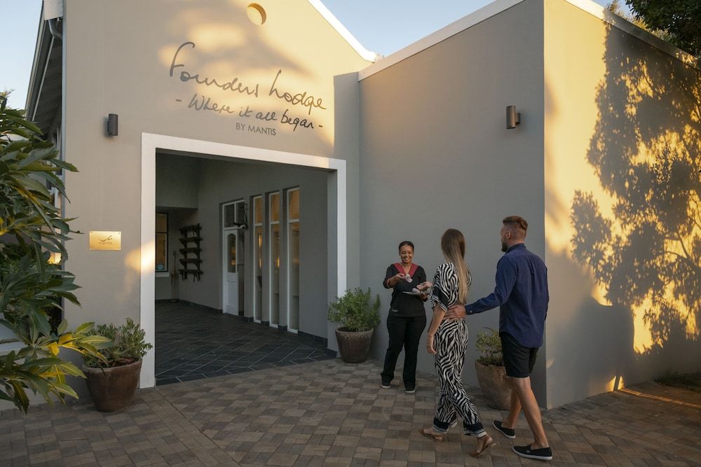 Mantis Founders Lodge 2