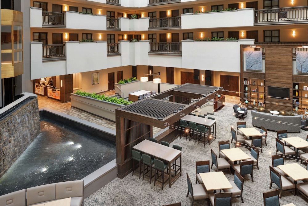 Embassy Suites by Hilton Atlanta Alpharetta 3