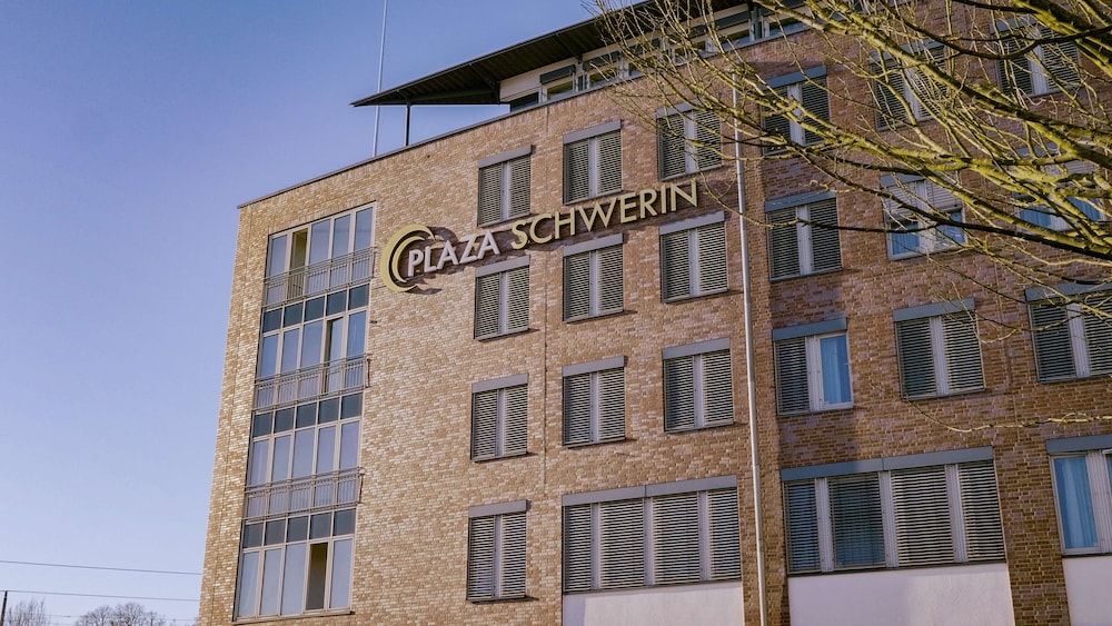 PLAZA Premium Schwerin Sure Hotel Collection by Best Western 4 étoiles à Schwerin