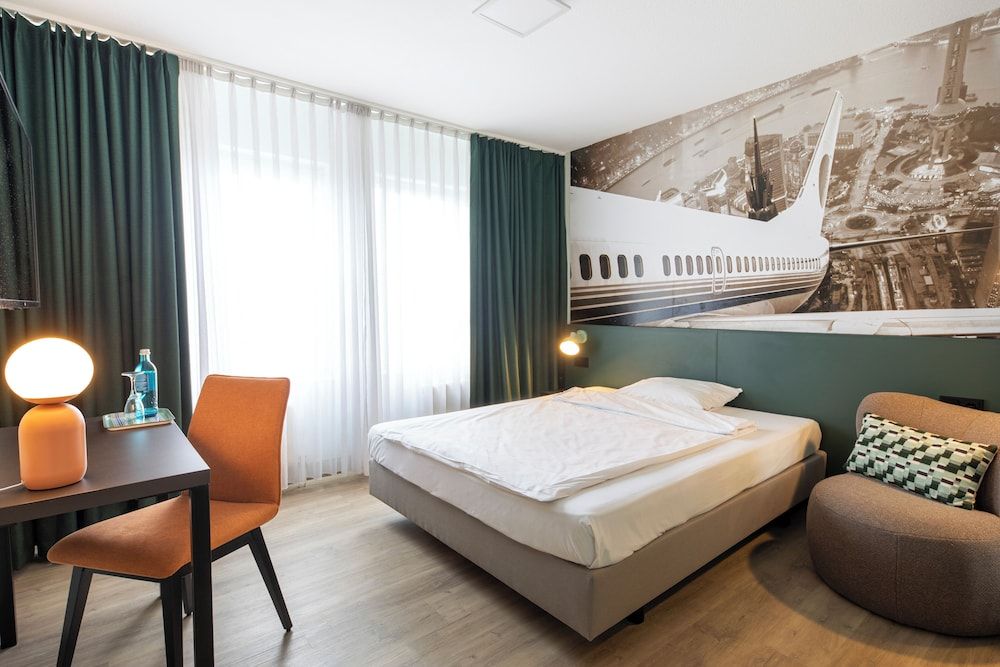 ACHAT Hotel Frankfurt Airport 1