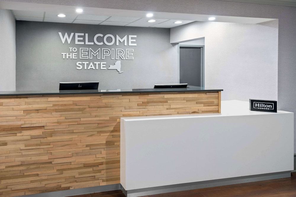 Hampton Inn Buffalo-Airport / Galleria Mall 3
