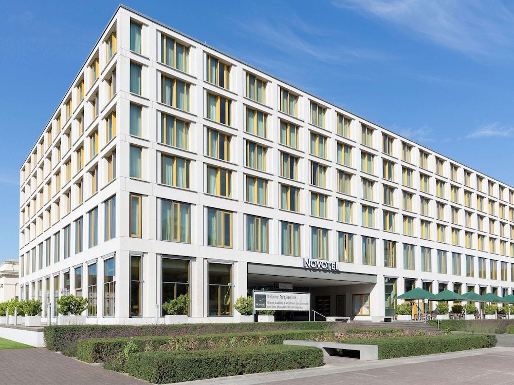 Novotel Karlsruhe City 1