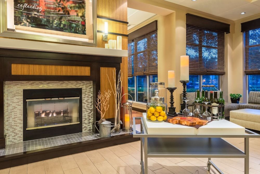 Hilton Garden Inn Atlanta North/Alpharetta 2