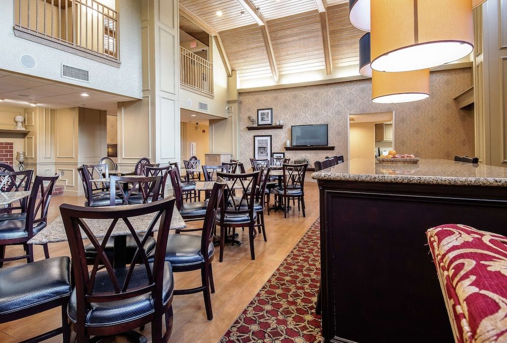 Hampton Inn & Suites Williamsburg-Richmond Rd. 2