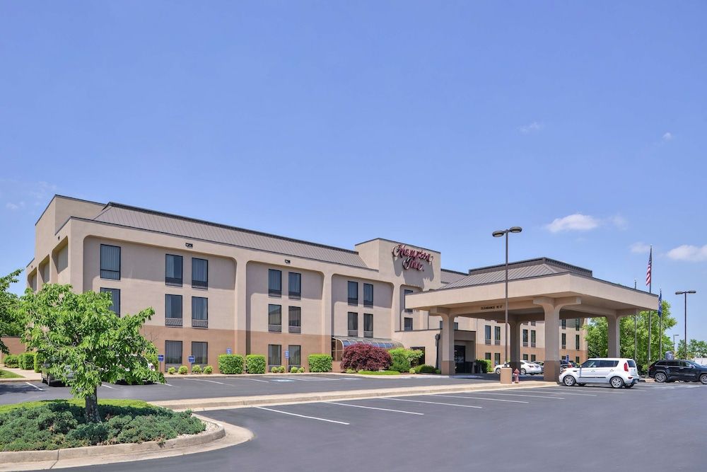 Hampton Inn Staunton 1