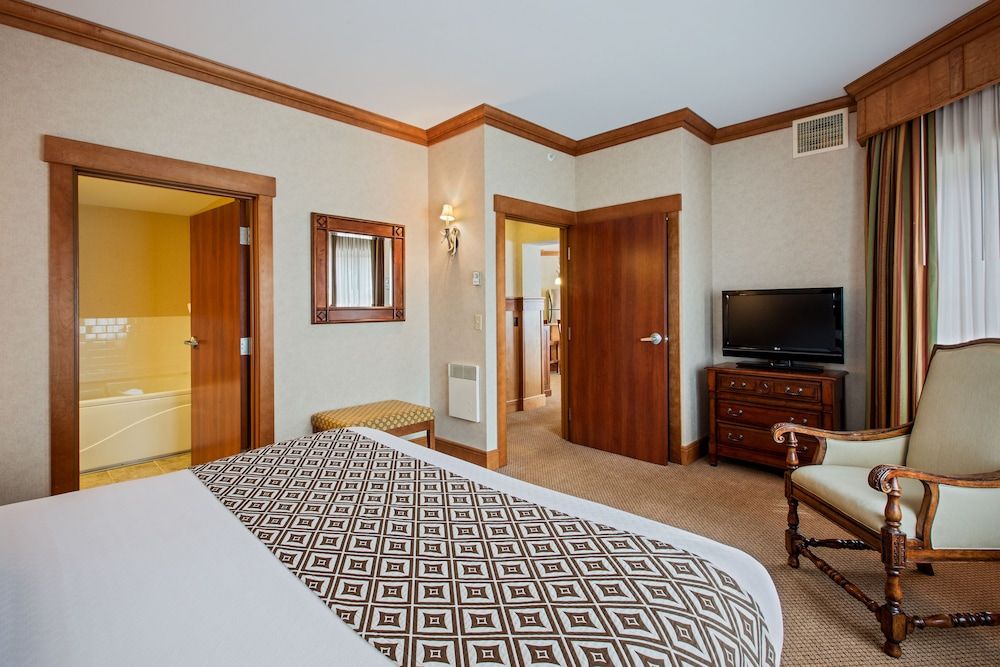 Crowne Plaza Lake Placid by IHG 3