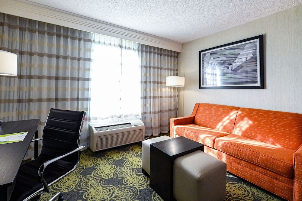 Holiday Inn Charlottesville-Univ Area by IHG 3