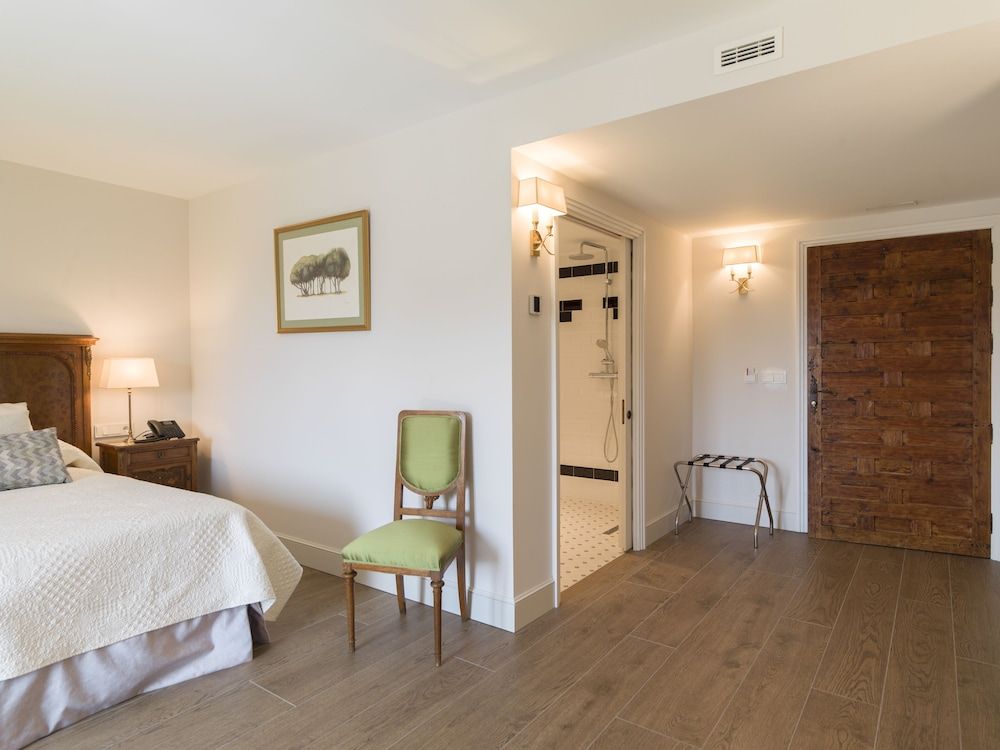 Hospedium Hotel La Lozana 3