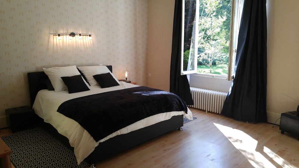 Domaine de Bramefaon 3