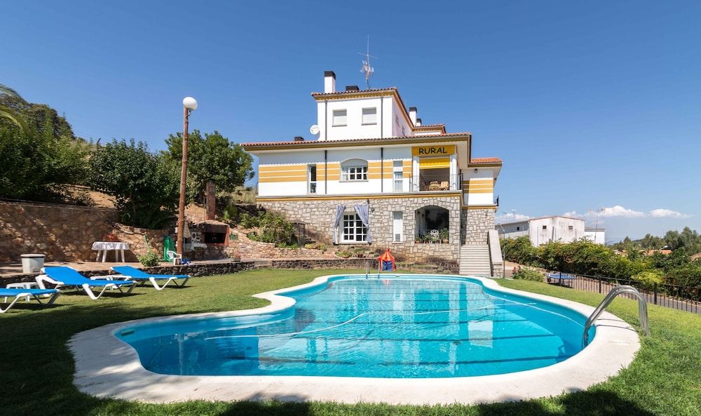 Casa Rural Casa Valdecaballeros 1