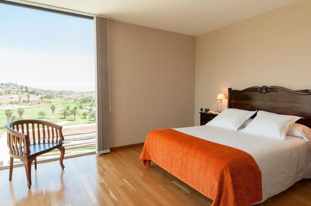 Los Lagos 5- Holiday Rental Salobre Golf 2