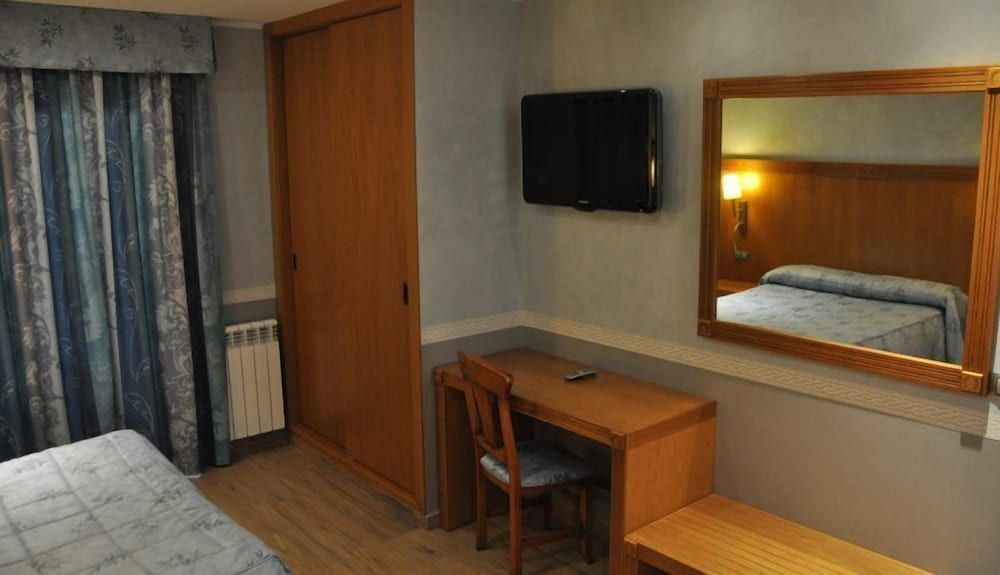 Hostal La Font 3