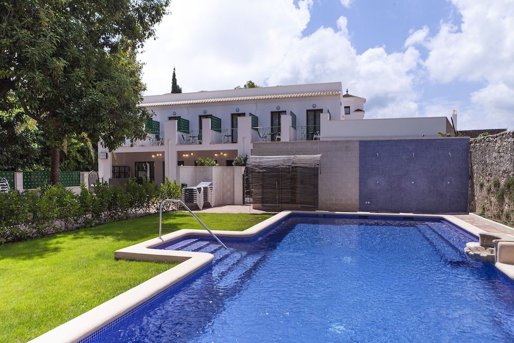 Ad Hoc Vitae Retreats & Health - Adults Only 1