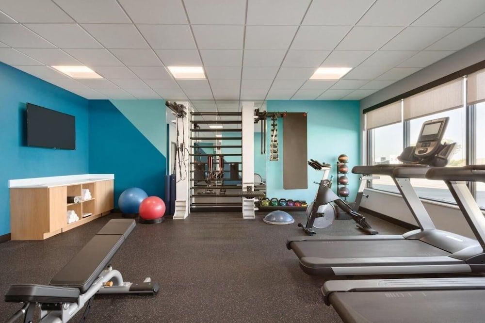 avid hotel Brooklyn Dyker Heights by IHG 3
