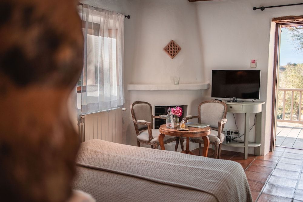 Es Cucons Rural Hotel 3