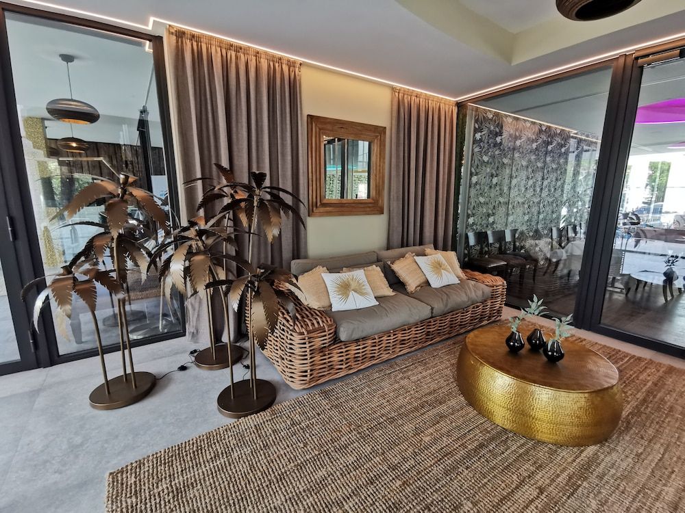 Hotel Tropical Gava Mar 2