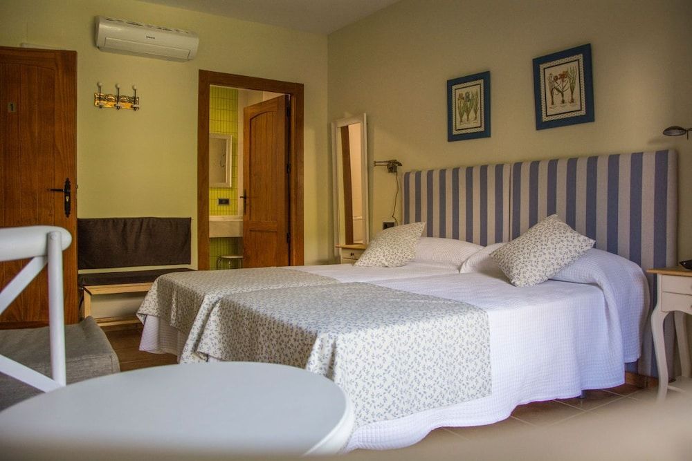 Casa Rural Fuente El Boticario 1