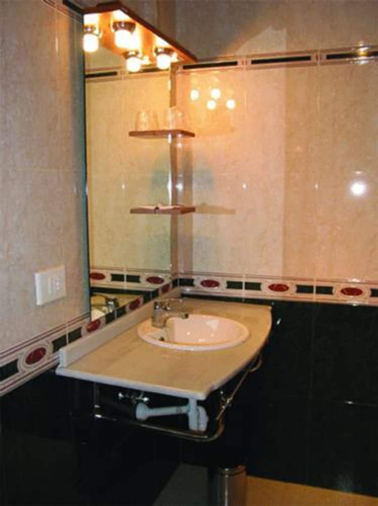 Hostal Monasterio de Rueda 3