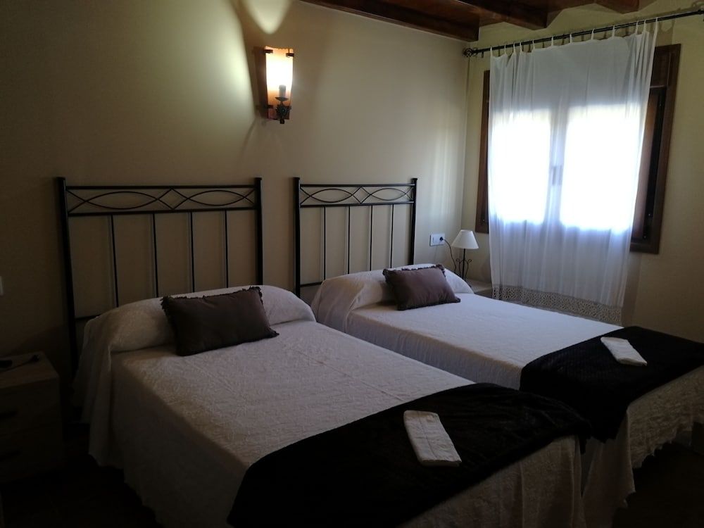 COMPLEJO RURAL LA PALOMA 2