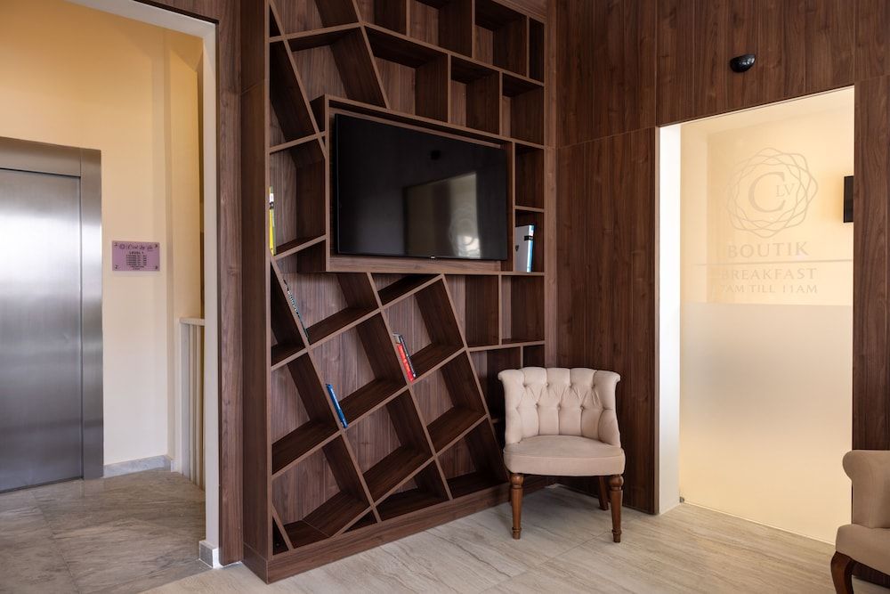 C'est La Vie Boutik Swieqi 2