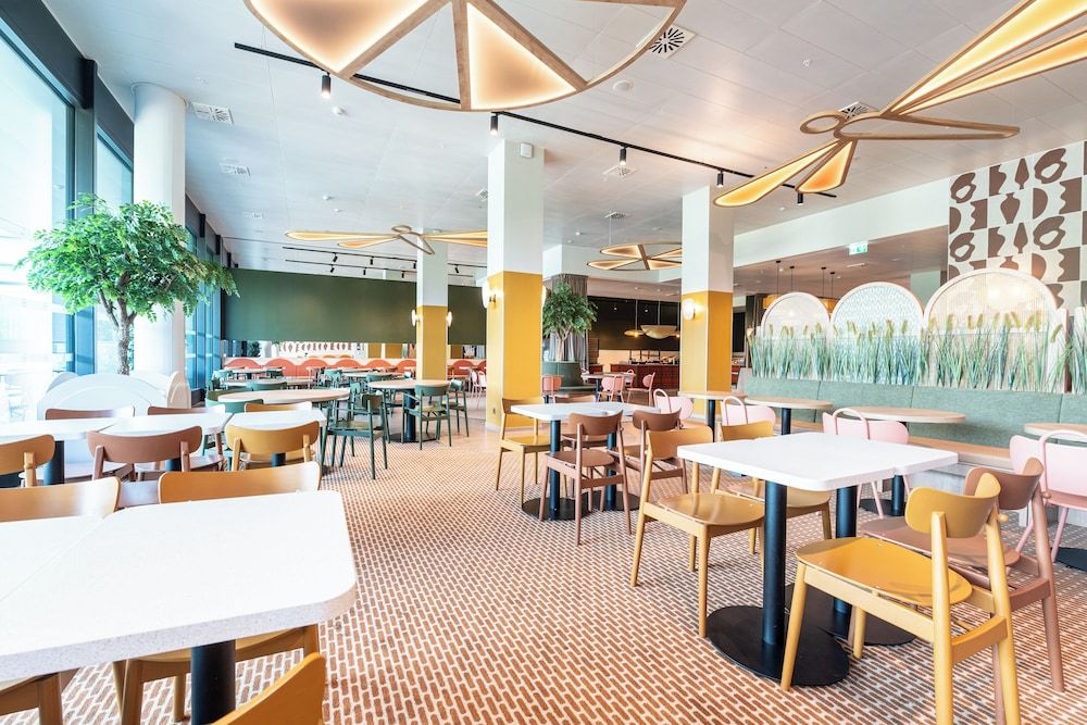 B&B HOTEL Geneva Airport 3