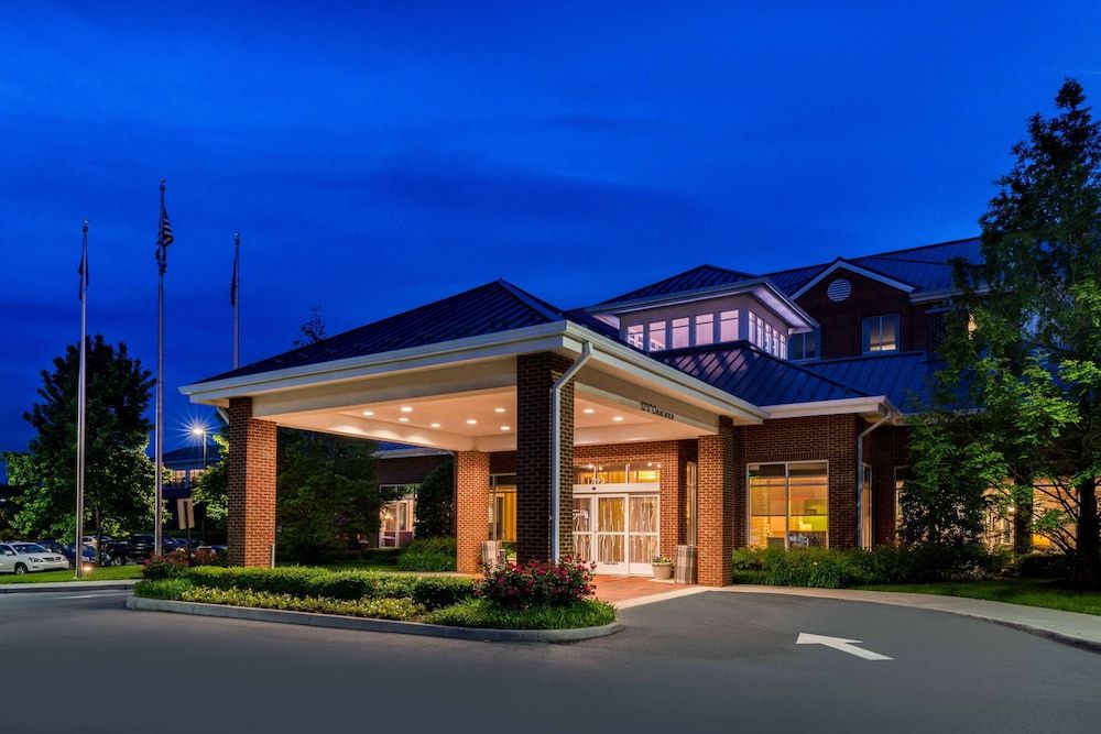 Hilton Garden Inn Charlottesville 1