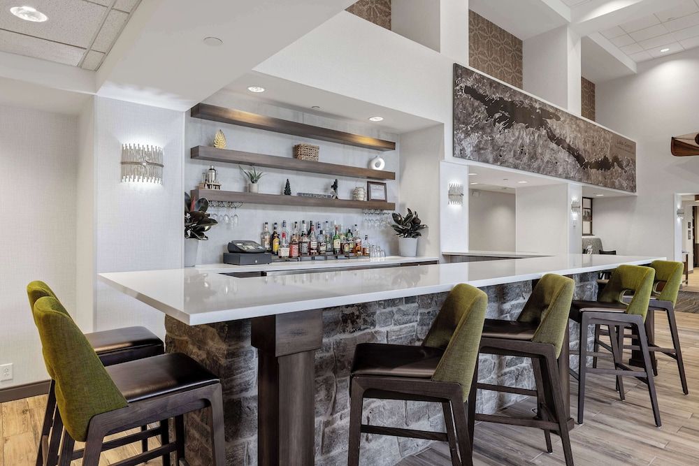 Hampton Inn & Suites Lake George 3