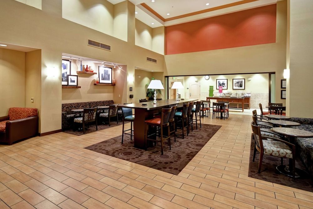 Hampton Inn & Suites Folsom 2